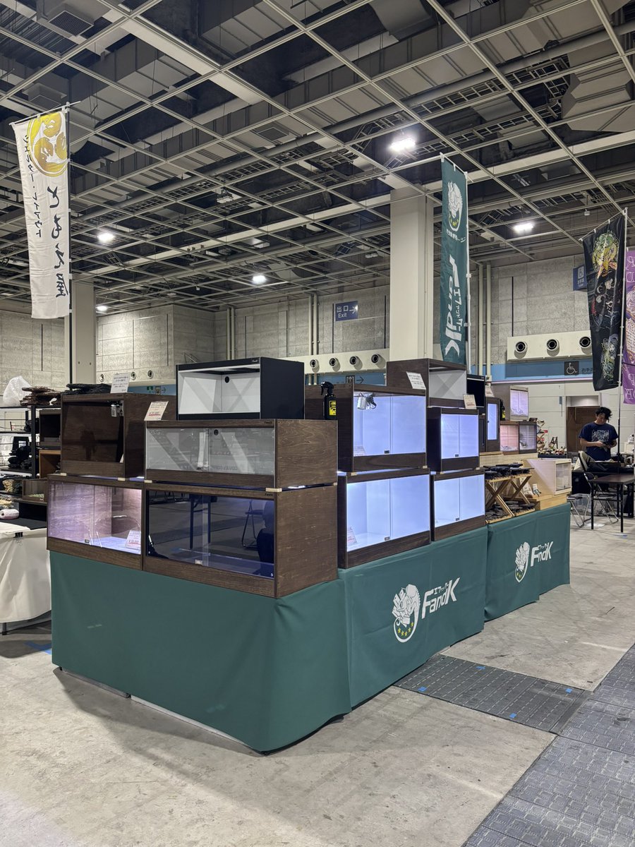 FandK 爬虫類木製ケージ (@mokusei_keiji_2) / Posts / X