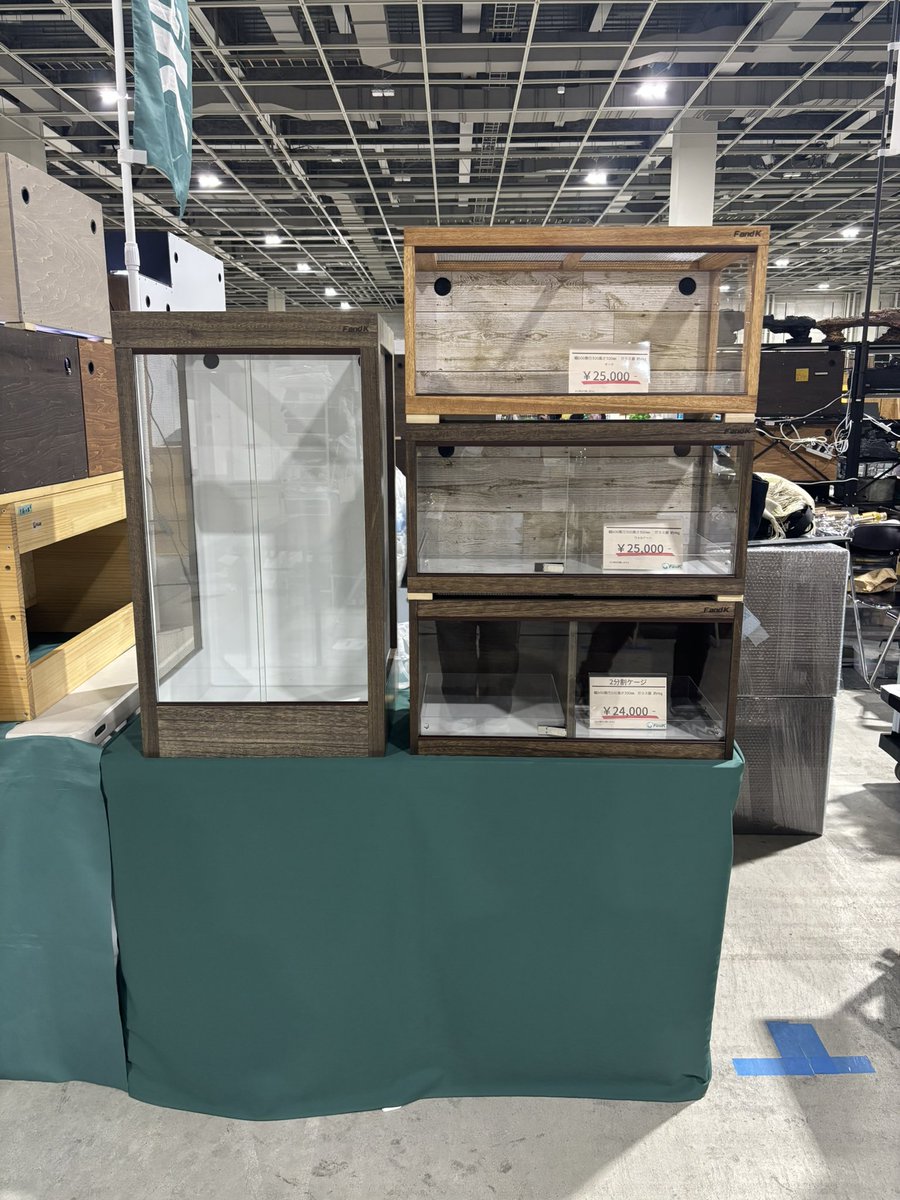 レプタイルズフィーバー設営完了致しました！ 明日から2日間よろしく