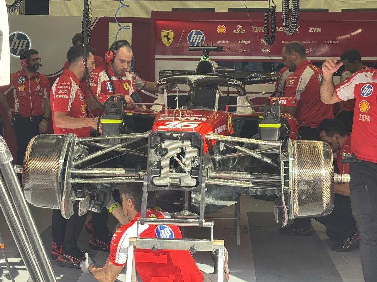berrageiz's tweet photo. #F1 #FUnoAT
#Ferrari sta lavorando sulla vettura di #Leclerc: calibratura del fondo e dei due assi, ala standard e diversi test su power unit e trasmissione. https://t.co/ZOhdHNbUZ6