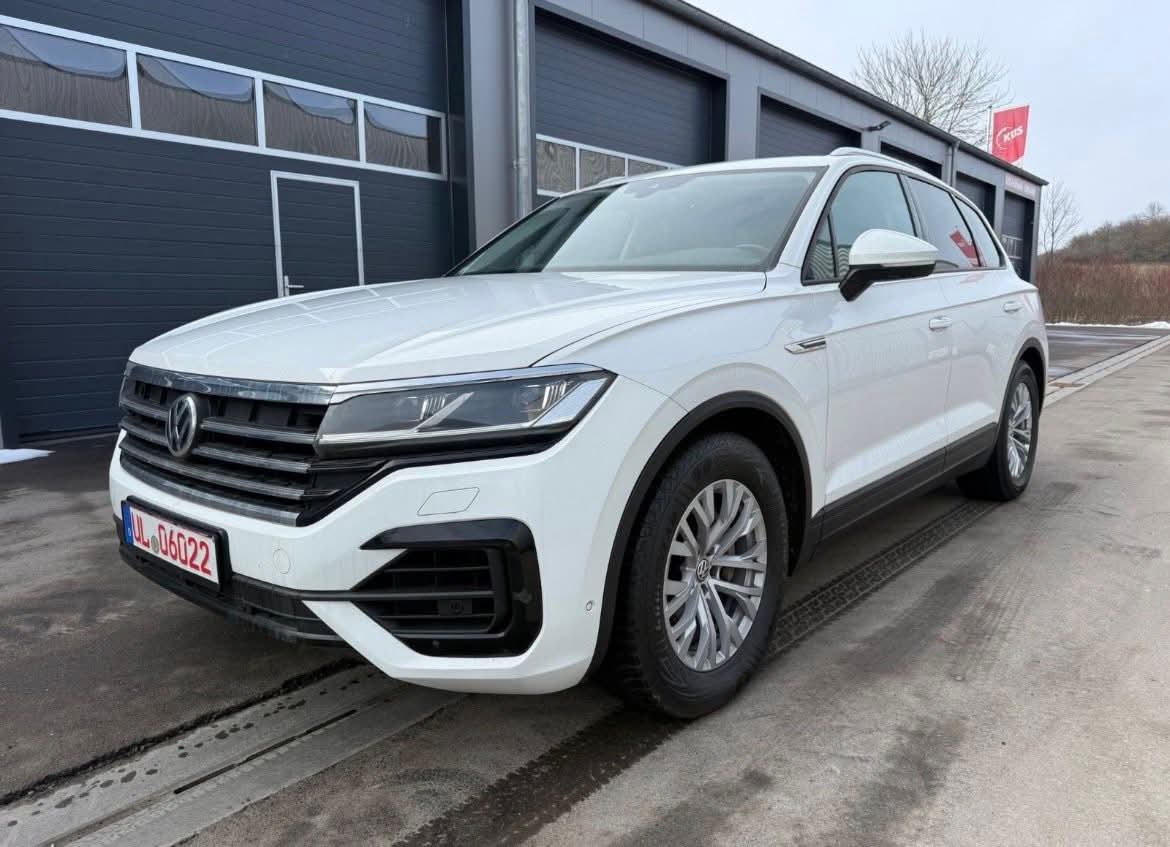 Mileage_impo's tweet photo. 2020 Volkswagen Touareg 3.0L TDI with 717,762 km (445,996 miles) on the clock. https://t.co/3zLXxW0sMF