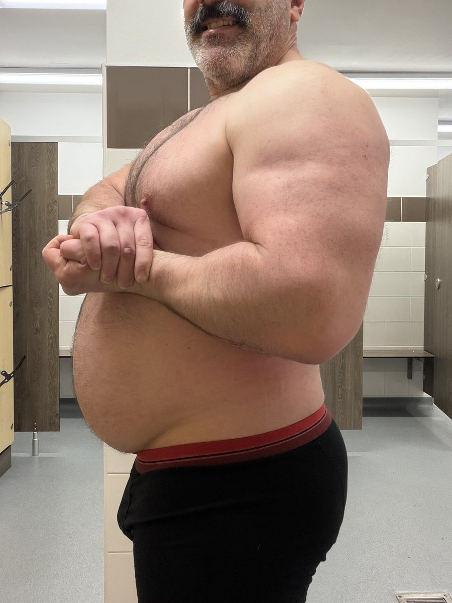 GainingHulk tweet media