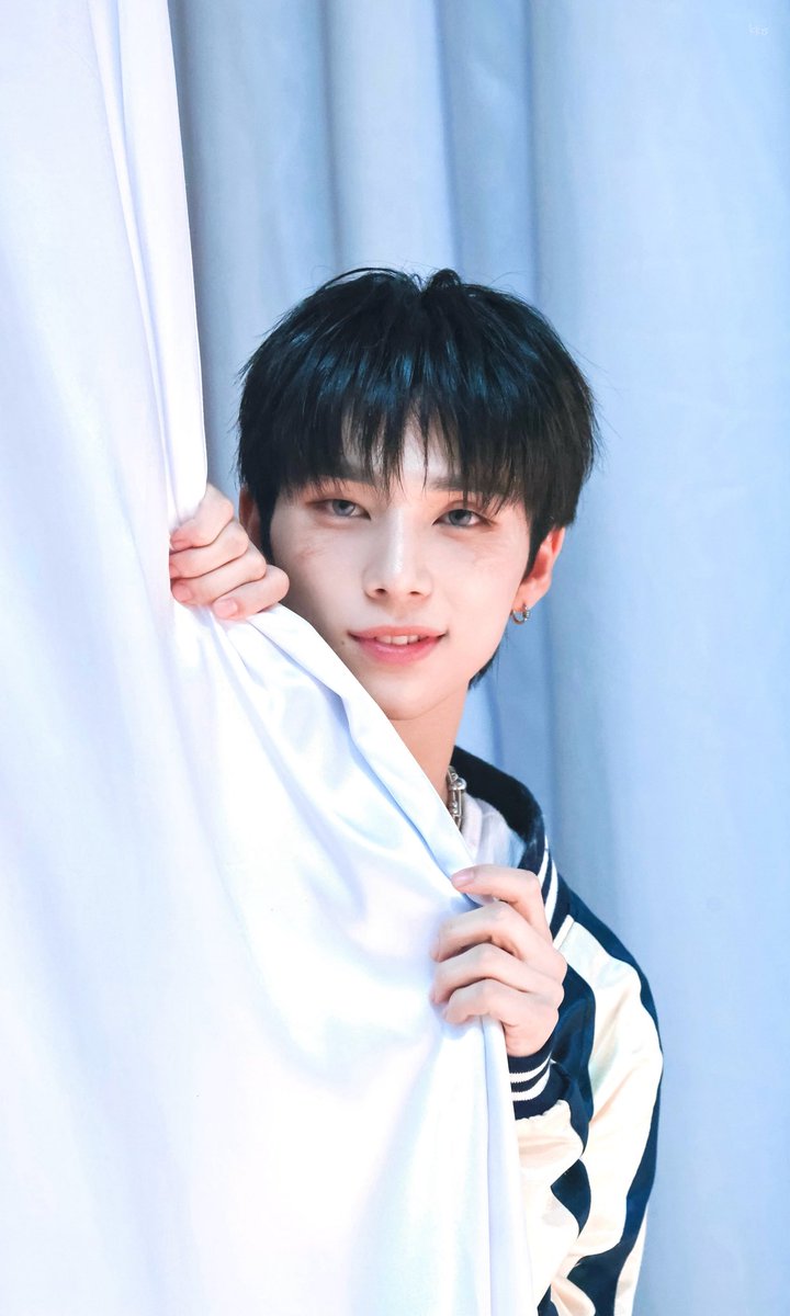 KIyogeoniik's tweet photo. 251109 블루드림미디어 팬싸

🪽

#ソゴン #소건 #SOGEON 
#NEXZ #넥스지 #ネクスジ https://t.co/A4SPw97oFU