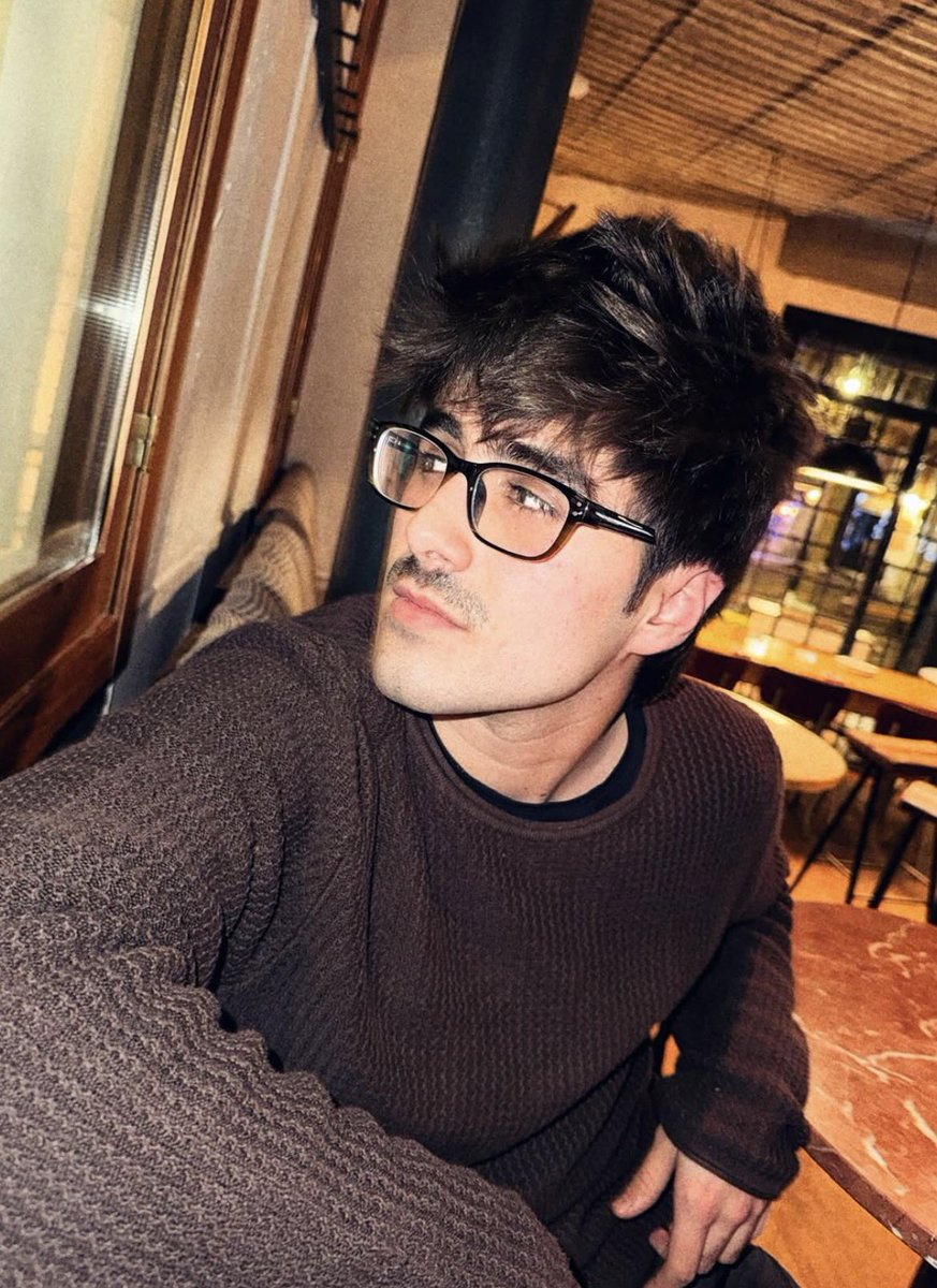 eldestellix's tweet image. martin urrutia - gael