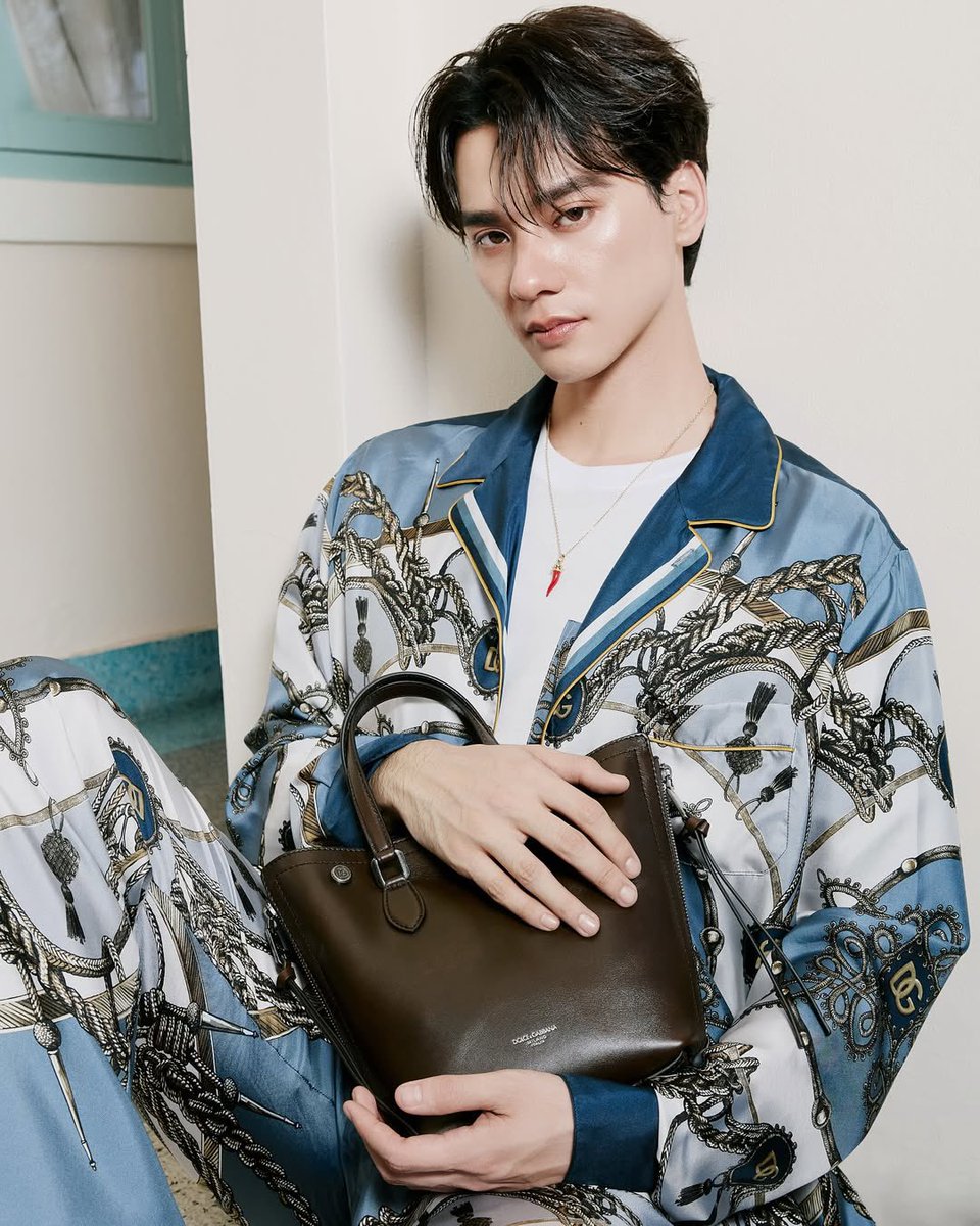 #LandOfStoriesKengHarit🏰🦆 
IG Post Update [20022026] : harit_ keng

Light layers, bold spirit with @DolceGabbana

#DolceGabbana
<a href="/harit_keng/">Harit_keng (DuckMan 🦆)</a> | #KengHarit