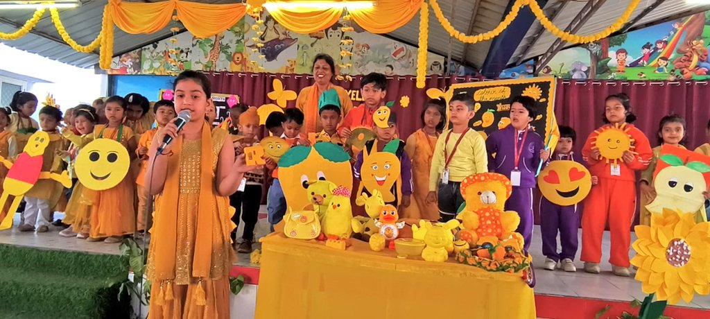MeerutRam's tweet photo. 🌟 Yellow Colour &amp; Diamond Shape Day 💛💎
 At Rām Army Primary School,Children enjoyed learning through fun activities and real objects like lemon, banana, and diamond shapes.
A joyful day full of smiles and learning 😊🌈
#AWES#AWWA#Holisticdevelopment#RAMdivision#khargacorps https://t.co/7m0S6jbygF