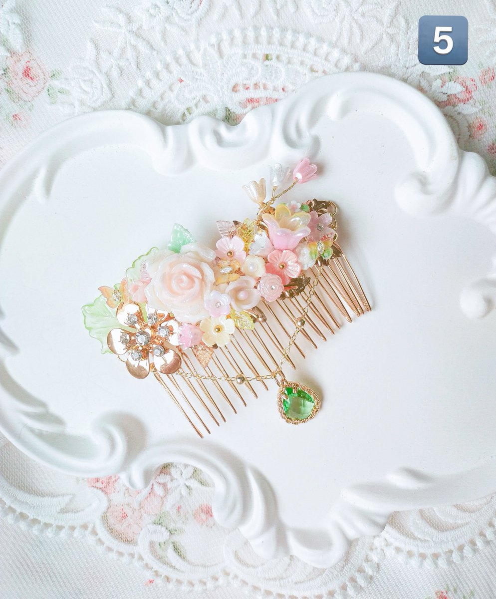 🩷ต่อนะคะ🩷
น้องเป็นหวีสับ มีน้องงานดัดลวดกับน้องงานดินปั้นนะคะ🤗 ส่วนตัวโซ่ชุบ 14k ค่า💕

หมายเลข
 3-5 = 380฿ ค่า

💌ส่งeco-postฟรีนะคะ

สนใจพิมพ์หมายเลขได้เลยนะคะทางร้านจะกดหัวใจ🩷ให้เป็นการรับจองค่ะ แล้วจะทักDMไปแจ้งรายละเอียดให้นะคะ✨