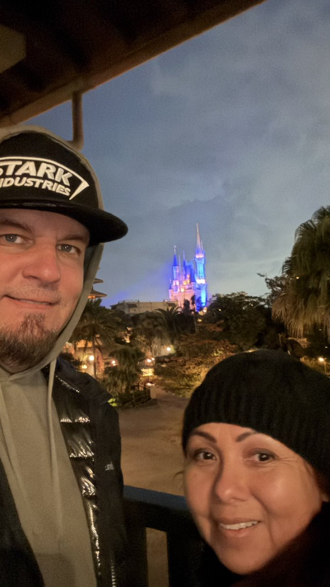 Parks And Cons tweet media