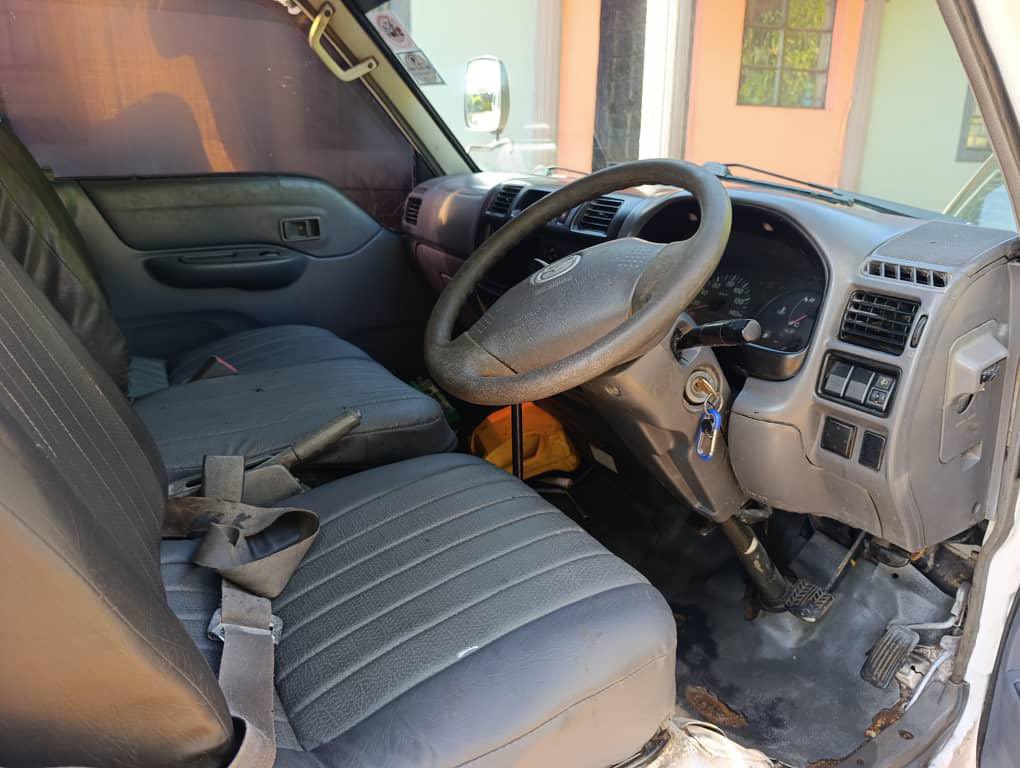 boykreign's tweet photo. Mazda Bongo 
Engine and gear box dry 
Single tyres 
With f8 engine 
Very smart in and out 
Asking for 15.5 million nego 
Location Blantyre

+265 994 783 178 https://t.co/HG7wYvDI8c