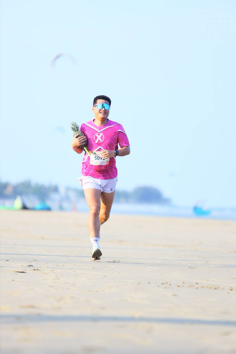 NinjaTooK's tweet photo. Scenic 1/2 Marathon Pranburi 2026 : Beach Run Presented by PO Care 🍍 🌊 

#SCENICMARATHON
#SCENICMARATHONSERIES2026
#SCENICHALFMARATHONPRANBURI2026
#SCENICHALFMARATHONPRANBURI
#SCENICROUTE
#วิ่งฟินเที่ยว
#วิ่งเที่ยววิวสวย
#วิ่งแบกสับปะรด
#runwithlove https://t.co/CnKQXMs1nb