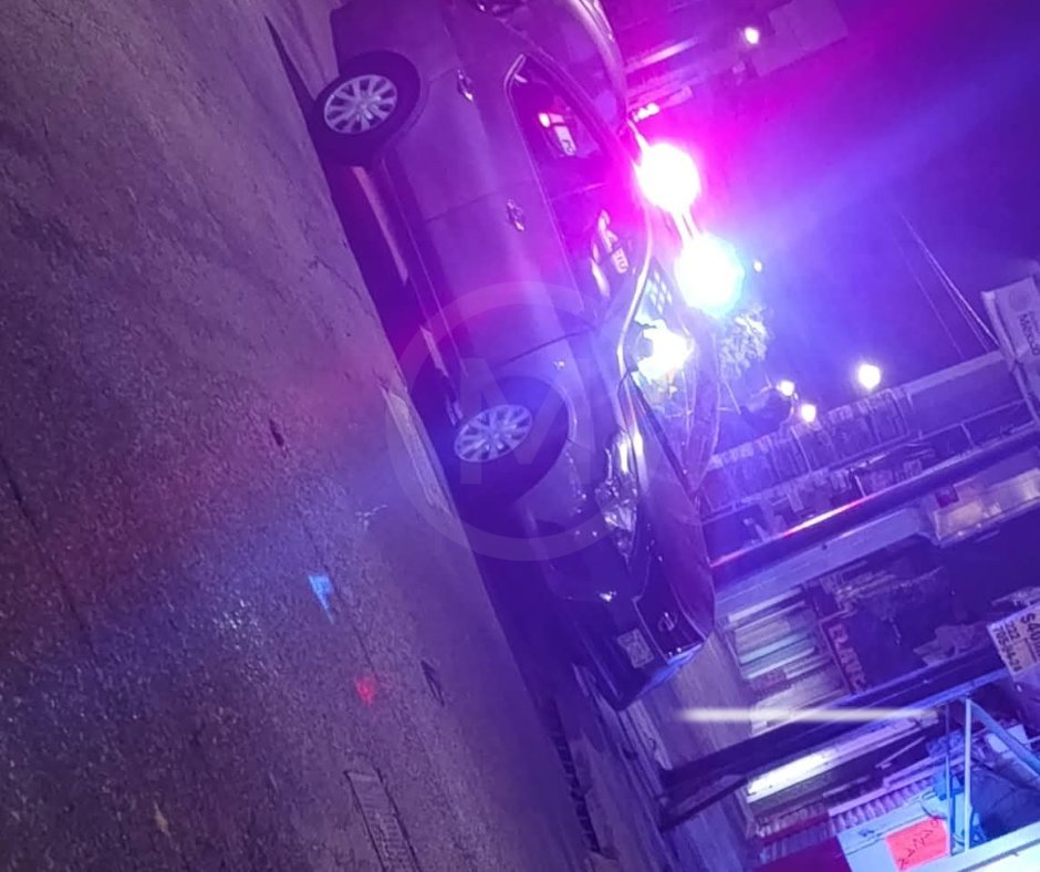carlosmartinh's tweet photo. Accidente en la 24 sur y Blvd Los pilares.
Al parecer no hubo heridos y dejaron abandonado el automóvil.
#CarlosMartínHuerta
#AsiSucede
#AsiSomos
#ReporteVial https://t.co/0JpjSlh4yW