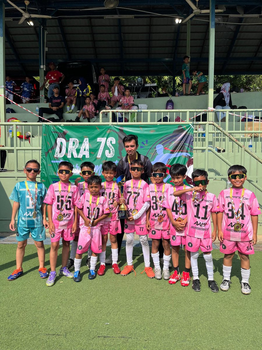 FaisOzil's tweet photo. 8/2/2026
Champion DRA 7S STAR CUP
ALHAMDULILLAH 🤲 
Terima kasih kepada semua pemain , ibu bapa serta pengurusan team AMPANG CF https://t.co/Jqpo8UOC0O