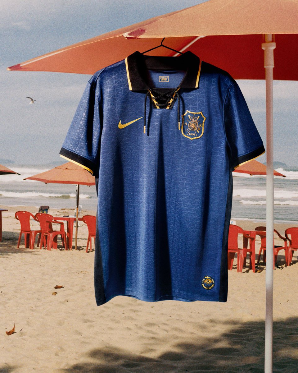 AckesHockeytackling tweet media