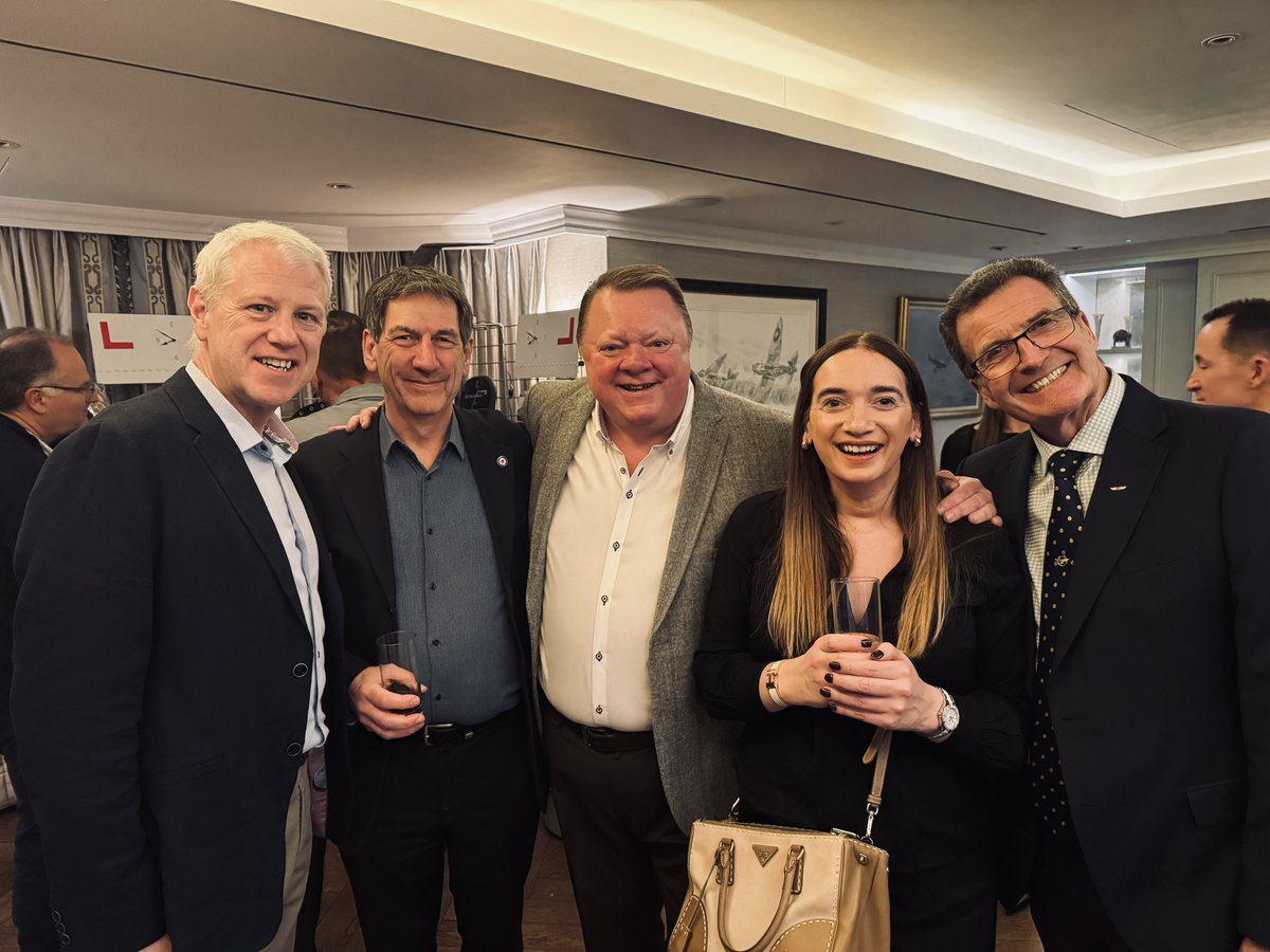 JT (MCIRO) tweet media