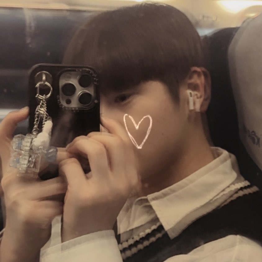 우주럭스 tweet media