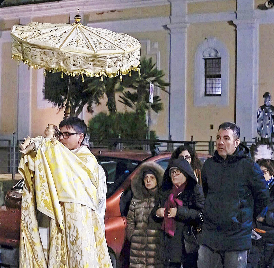 Auguri al nostro caro don Agostino per il suo anniversario di sacerdozio. Che il Signore lo benedica e lo custodisca. Grazie per ciò che fai per la nostra comunità. 🙏  #ServireNonServirsi