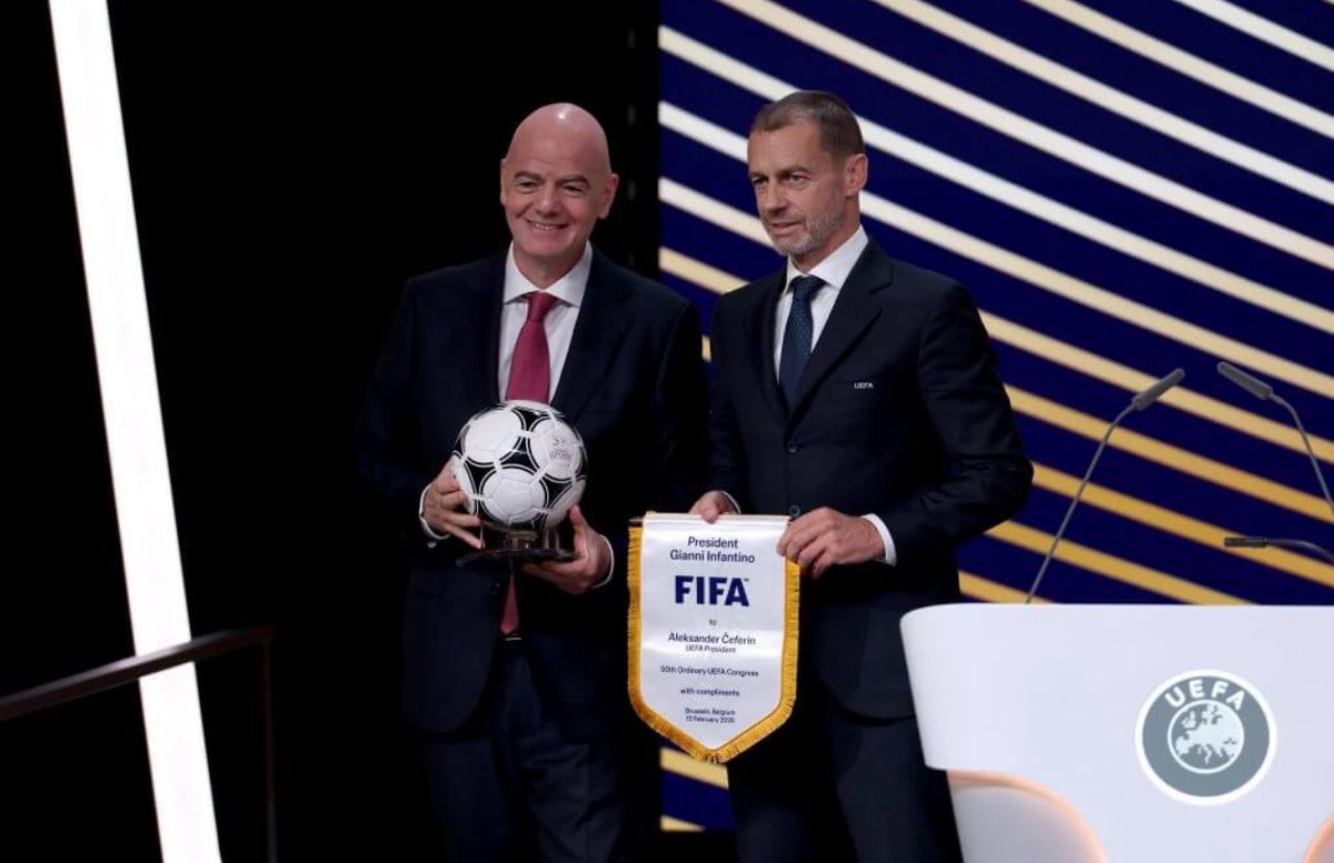 🚨🚨🚨⚠️ عــاجــل ورســمــيًــا ⚠️🚨🚨🚨

اتهام رئيس الـفيفا ورئيس الـيويفا بـإنهم مجرمين حرب ومساهمين في ارتكاب جرائم إنسانية مع إسرائيل ضد فلسطين.

— 

تم اتعام رئيس الاتحاد الدولي لكرة القدم جياني إنفانتينو ونظيره في الاتحاد الأوروبي ألكسندر تشيفرين بـ«المساعدة في ارتكاب جرائم