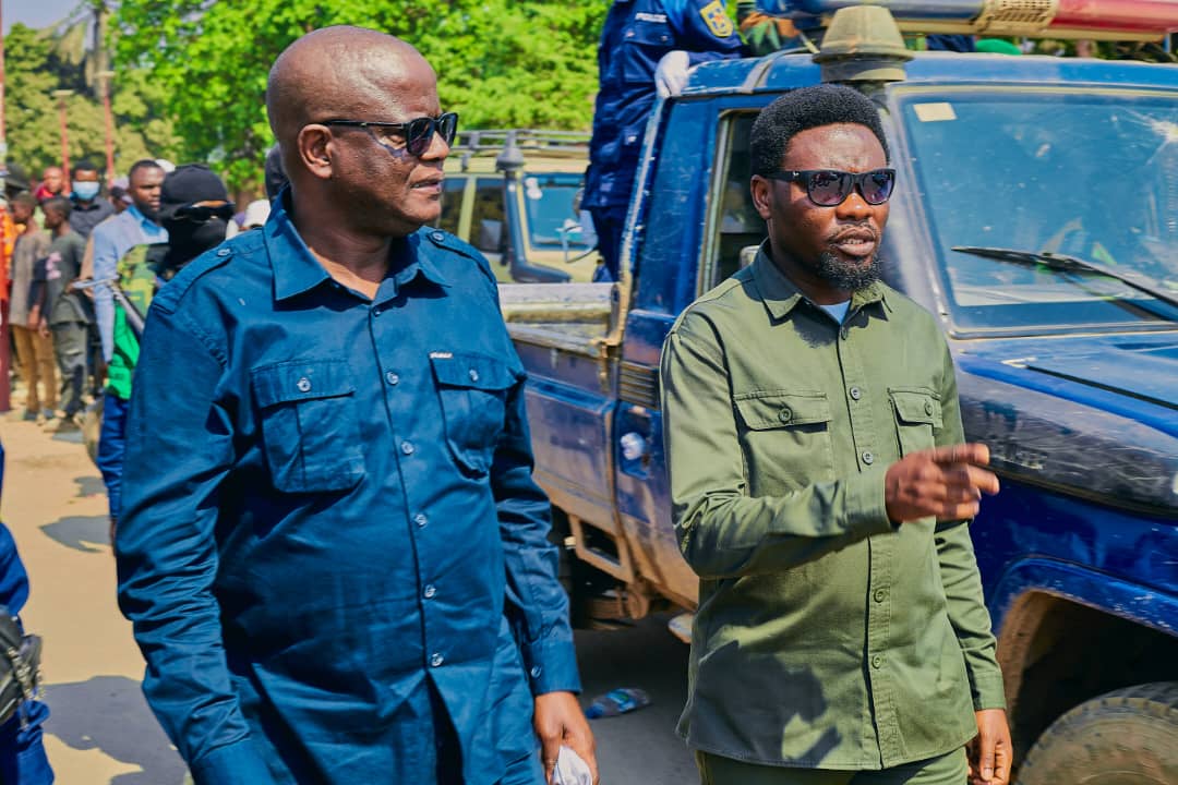 TangoDrc's tweet photo. 🔴 LIKASI : Unité retrouvée ! 🤝
​Fin des rumeurs : aucun conflit entre le Maire H. Munongoba et le Bourgmestre O. Munongo.
​Au-delà de la hiérarchie, deux fils du Grand Katanga unis pour le seul intérêt des administrés. La diversion est terminée, place au travail ! 🇨🇩 https://t.co/ZTNYZghnCZ
