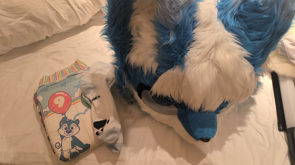 泠月→？ tweet media