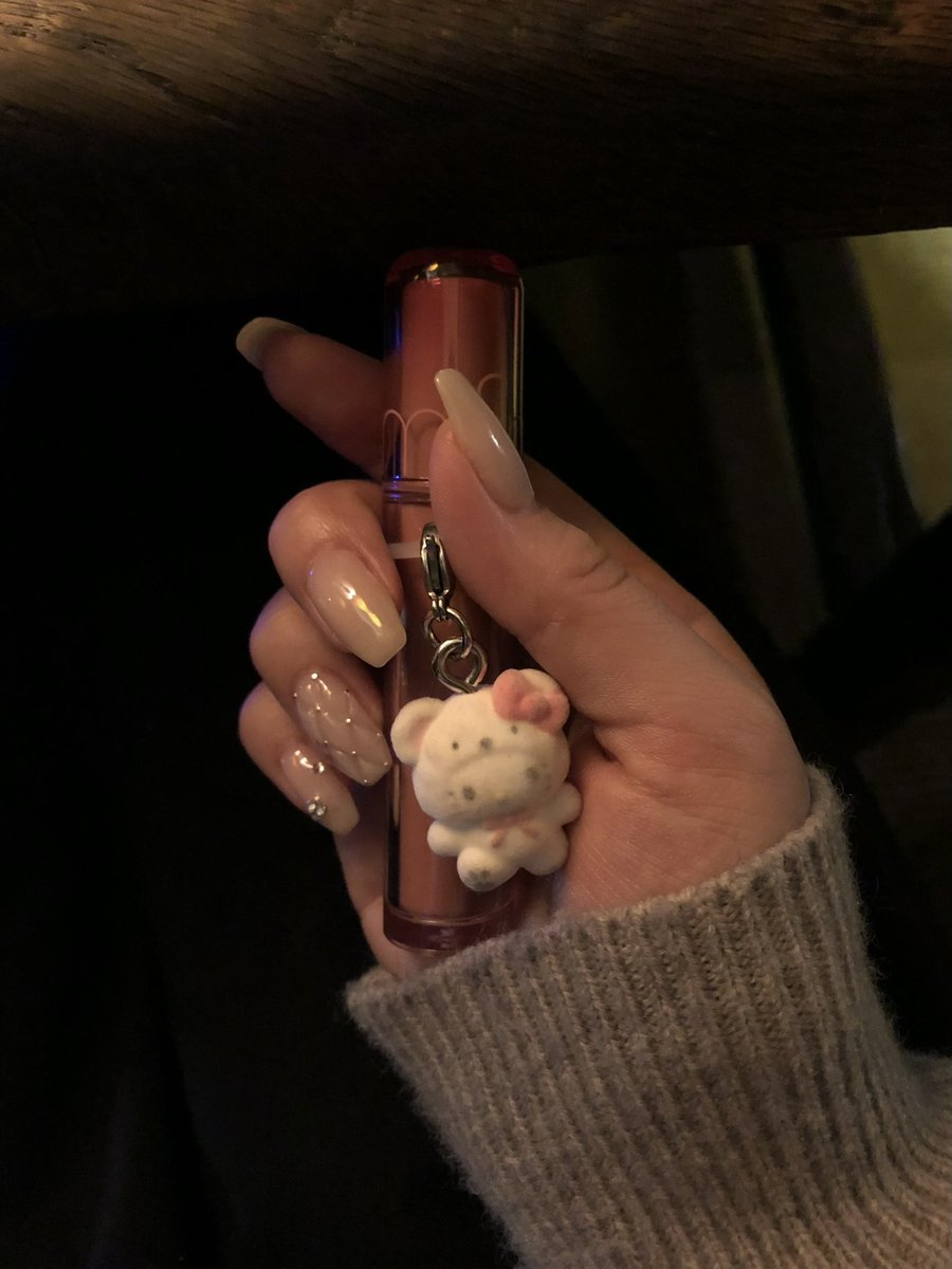 iu tweet media
