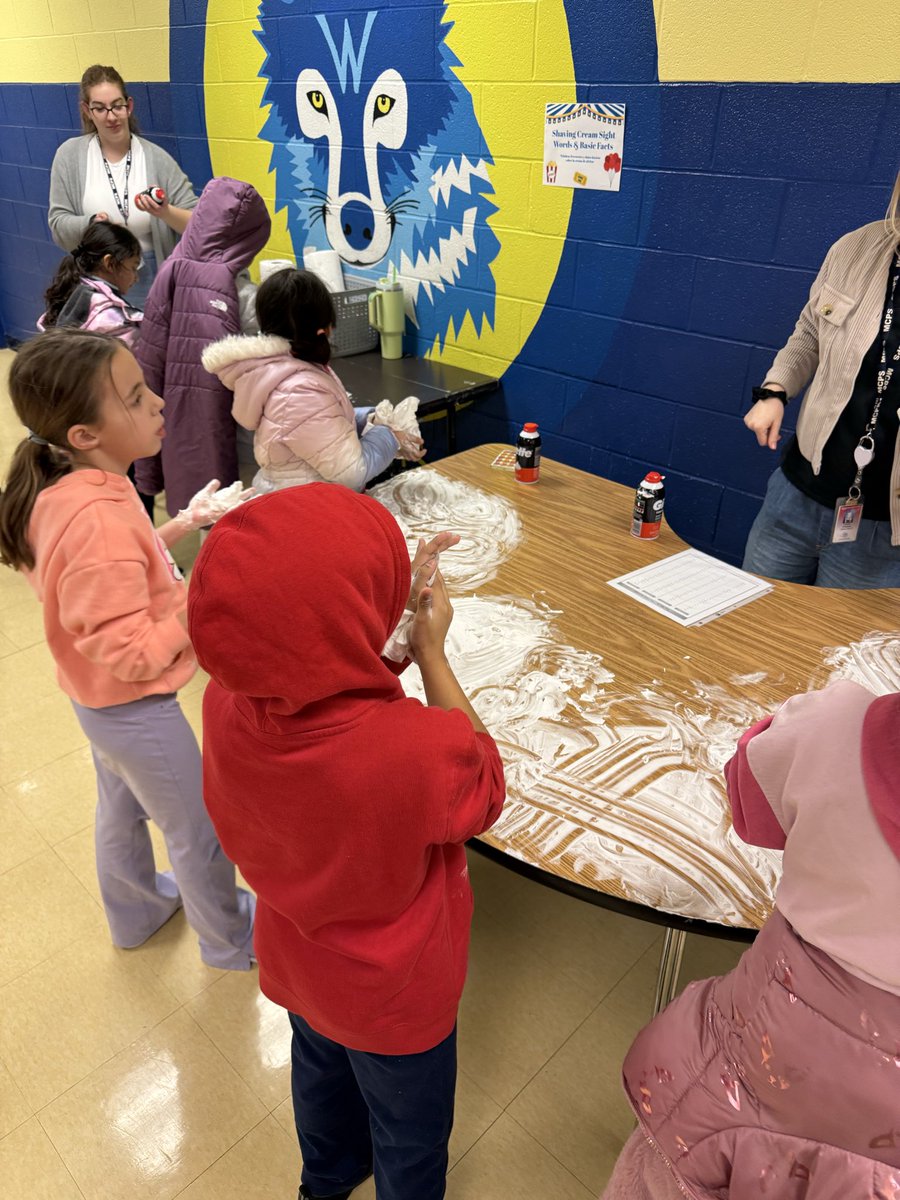 Elisabeth Halici tweet media