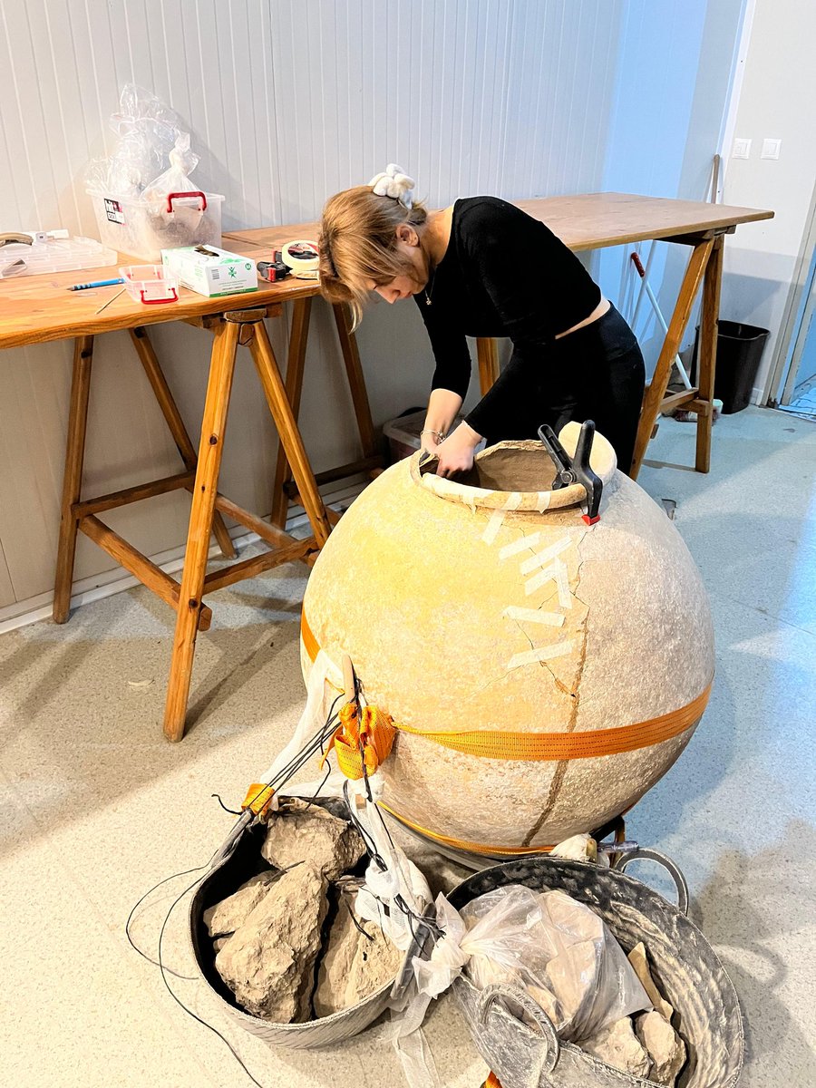 Çukurova Üniversitesi olarak T.C. Kültür ve Turizm Bakanlığı, Kültür Varlıkları ve Müzeler Genel Müdürlüğü ve Geleceğe Miras Dairesi Başkanlığı ile birlikte yürüttüğümüz Çukurova Üniversitesi Tatarlı Höyük Kazısı, 2025 yılında Geleceğe Miras Projesi (GMP) kapsamında