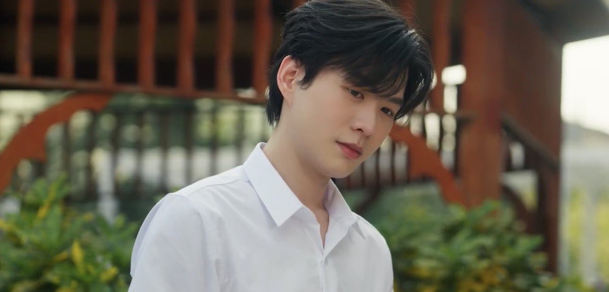 bro is so freaking handsome helppp 🫠🫠🫠

#TheSunFromAnotherStarTrailer
#bbverpj