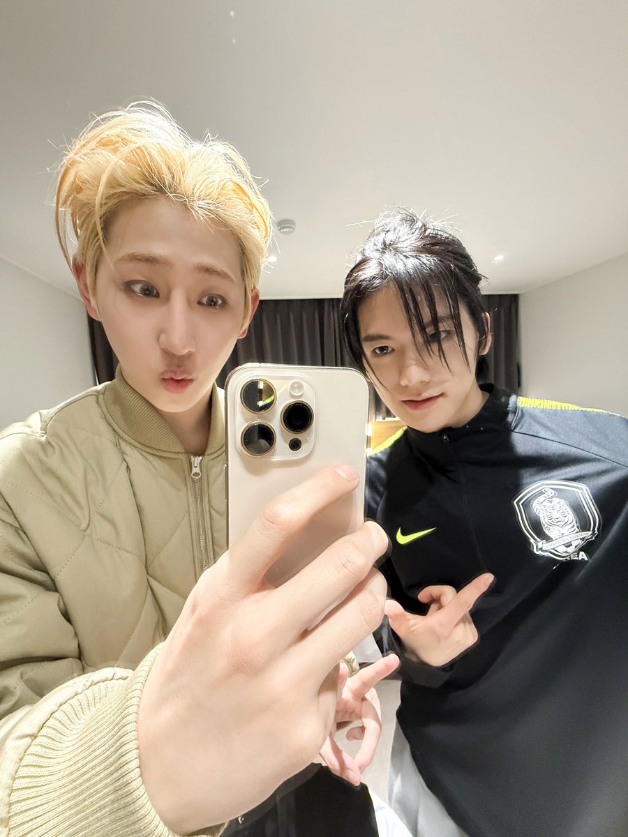 [#홍민성] [#최서현]

대전왔서현🐨 너무 좋았성🐰

#대전 #뉴비트