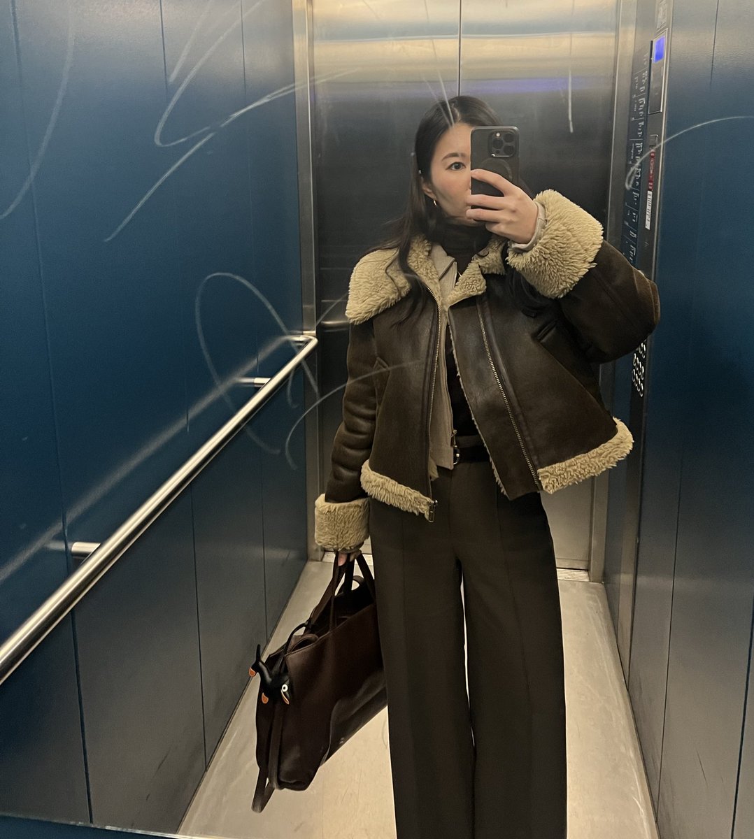 mmmm99124's tweet photo. 今年はパーソナルカラーを意識して服を選んでる https://t.co/XYQTwipRtu