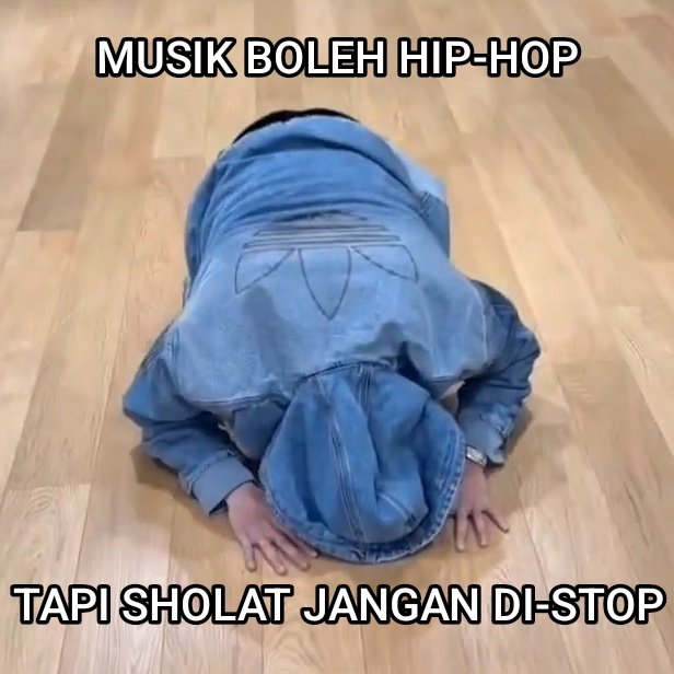 4shOkickz's tweet photo. saatnya kita menenangkan diri alias teraweh 😇😇😇 https://t.co/AzJskwTXp6