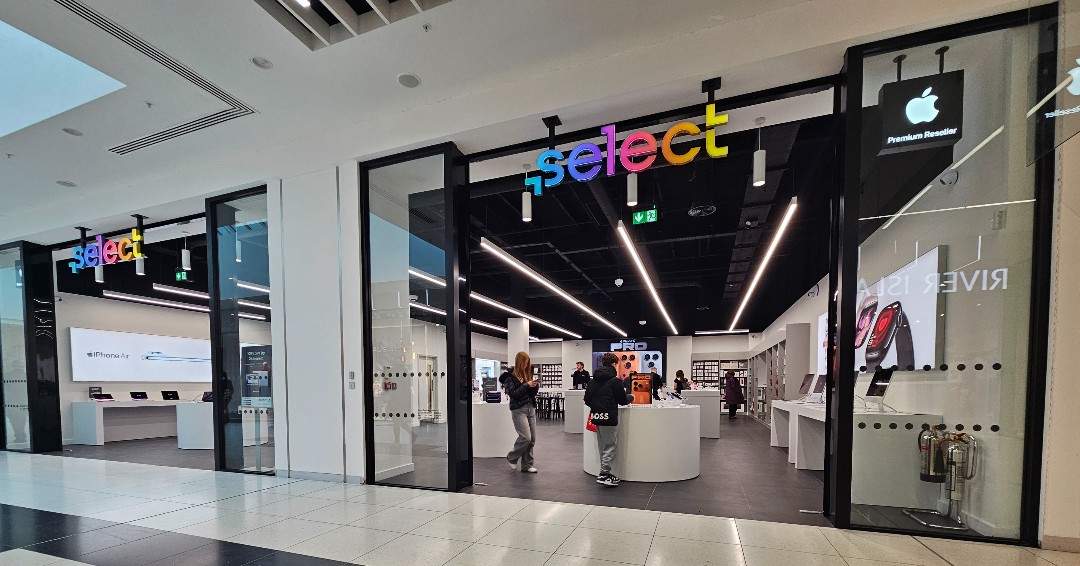 TelfordCentre's tweet image. Exciting News, Apple Lovers! Our BRAND NEW Premium Partner Store is NOW OPEN! They've  upsized to bring you a bigger &amp;amp; better experience, right opposite River Island! Come explore the latest gadgets and get hands-on demos.
#Select #AppleStore #TechLovers #TelfordCentre