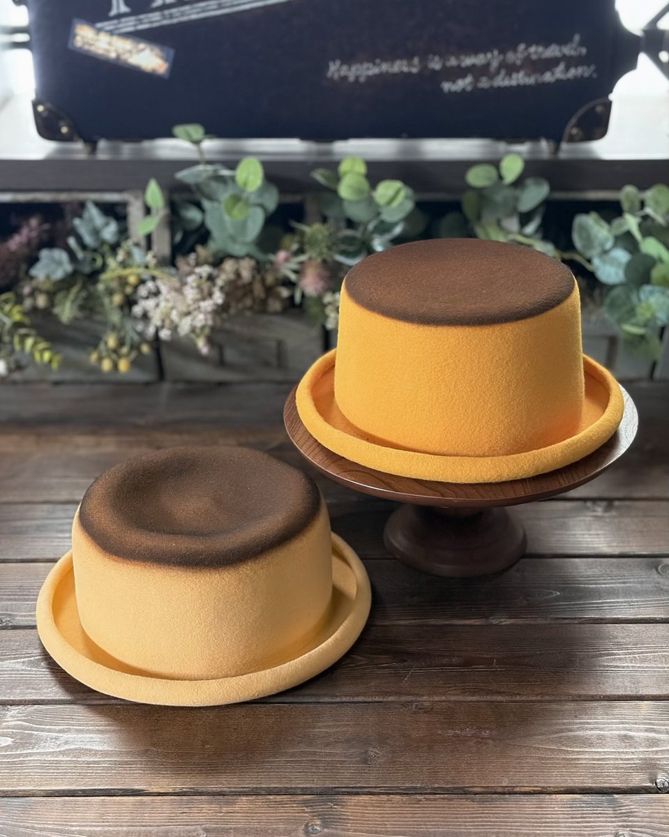 似ているようで結構違う😋 レトロプリンハット🍮(右)と バスクチーズ