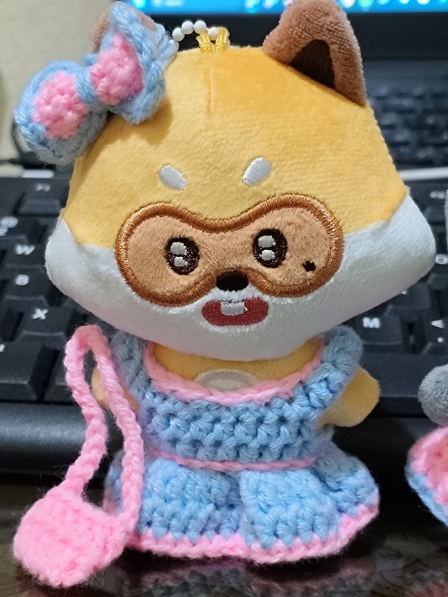 jljoahaneun's tweet photo. 📦 from @silveroncarts ♡
super late update, nung 13 pa sila umuwi huhu super cuteeeee ˙◠˙
thank you daw po for the cute outfits and sa freebie na nyangnyang sabi ni jeguri and hannyangi (opo sinabi nila yun) (˶ᵔ ᵕ ᵔ˶)
#silversproofs https://t.co/rqF9cGJ981