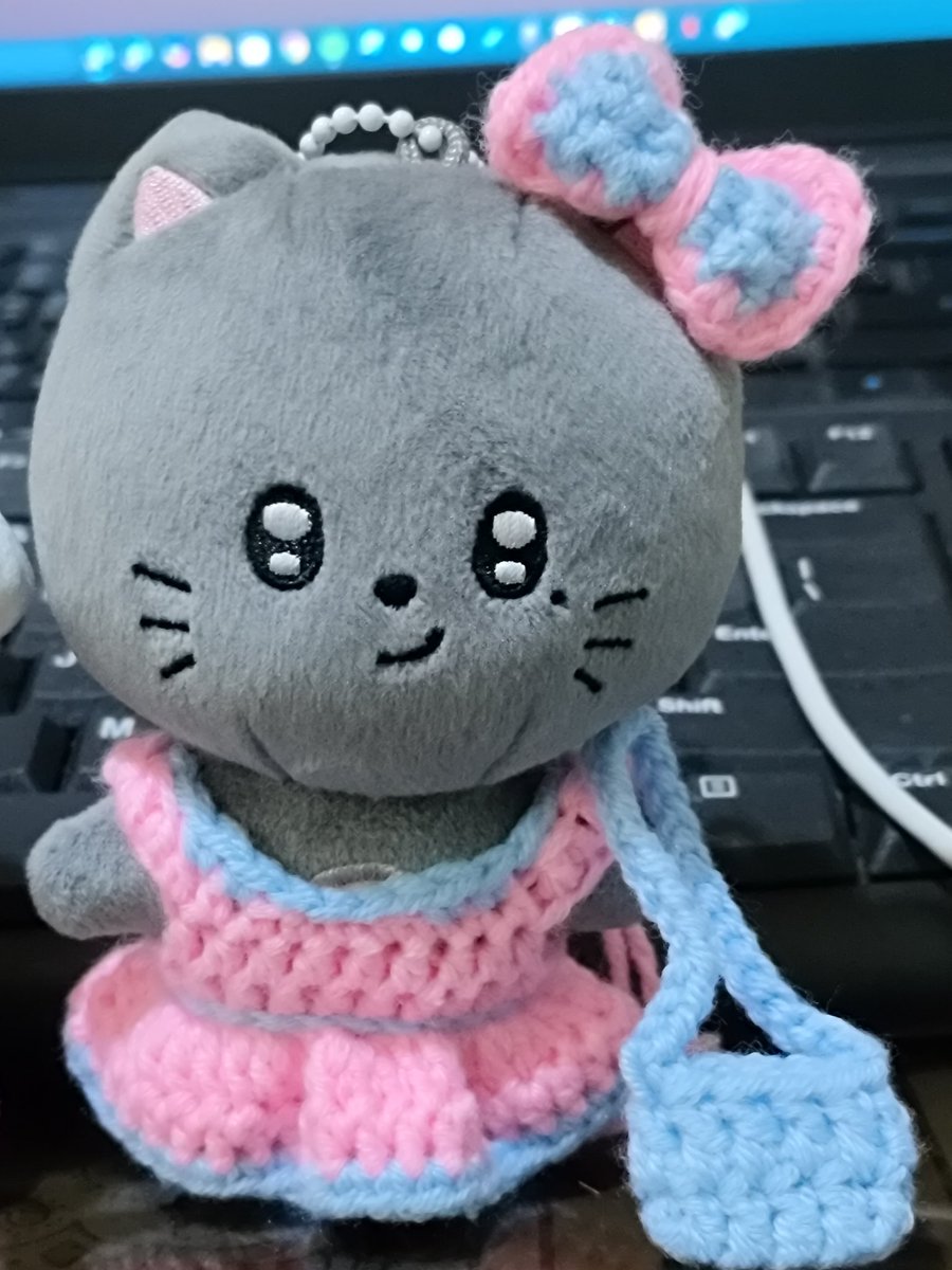 jljoahaneun's tweet photo. 📦 from @silveroncarts ♡
super late update, nung 13 pa sila umuwi huhu super cuteeeee ˙◠˙
thank you daw po for the cute outfits and sa freebie na nyangnyang sabi ni jeguri and hannyangi (opo sinabi nila yun) (˶ᵔ ᵕ ᵔ˶)
#silversproofs https://t.co/rqF9cGJ981
