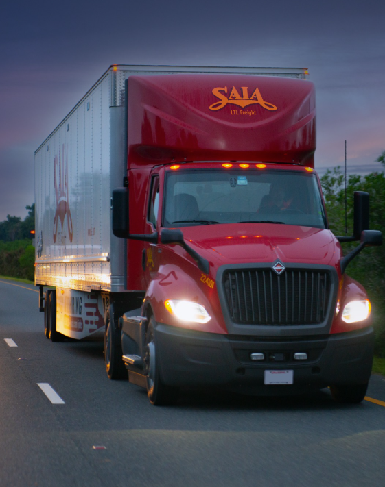 Saia_Inc's tweet photo. With a nationwide network and a commitment to customer-first service, we’re ready to move your shipments safely, securely, and on time - every time. Your business is our priority, and when it matters most, Saia delivers. #saialtlfreight https://t.co/CDoTphM3hz