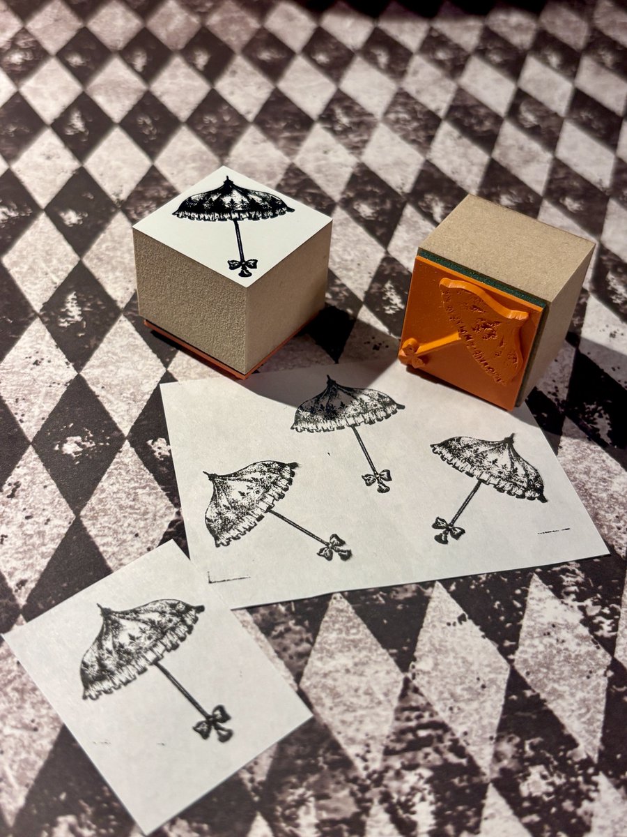 ラベラーにある
🫖ティーポット
🪶羽ペン
☂️日傘
のイラストのスタンプもまだあります
#阪急文具の博覧会2026