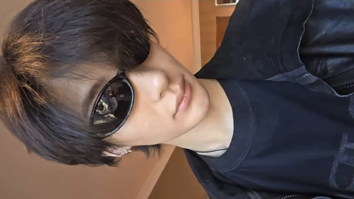 adorableantonny's tweet photo. 👽 https://t.co/f0wd3IDHQA