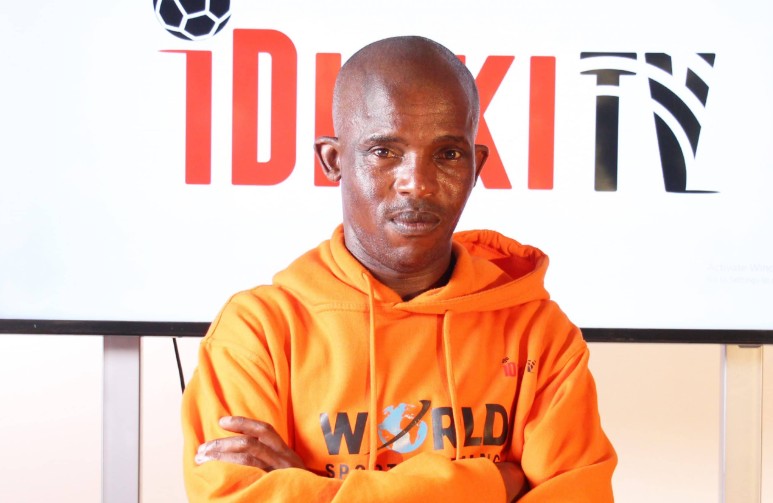 iDiskiTimes's tweet photo. "Can I just compliment Jayden Adams. The guy played well and you see why Marcello Allende is starting on the bench because the dimension he brings to Sundowns is playing forward passes."

iDiski TV analyst Junior Khanye has praised Mamelodi Sundowns midfielder Jayden Adams saying the player did a lot of work to break Orlando Pirates.

https://t.co/uPXwXBFttz