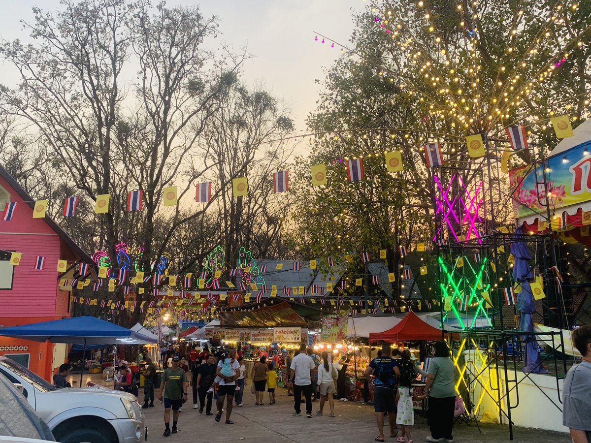 สัตหีบ Swing&outdoor tweet media