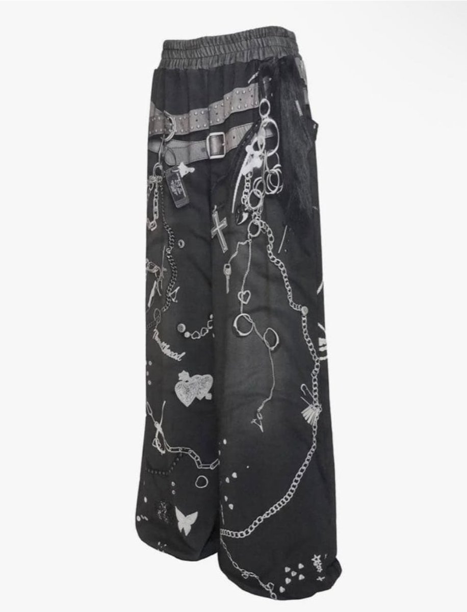 キャップ探したらまだある様な無い様な(偽物ぽいw) ケイくん頭