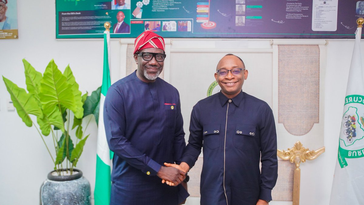 NaicomNG's tweet photo. PHOTO NEWS

The Commissioner For Insurance, National Insurance Commission (NAICOM), Mr. Olusegun Ayo Omosehin, paid a working visit to the Director-General of the Bureau of Public Procurement (BPP), Dr. Adebowale Adedokun, at his office in Abuja.
#NIIRA2025 #Insurance#NAICOM https://t.co/cY5DryzPBj