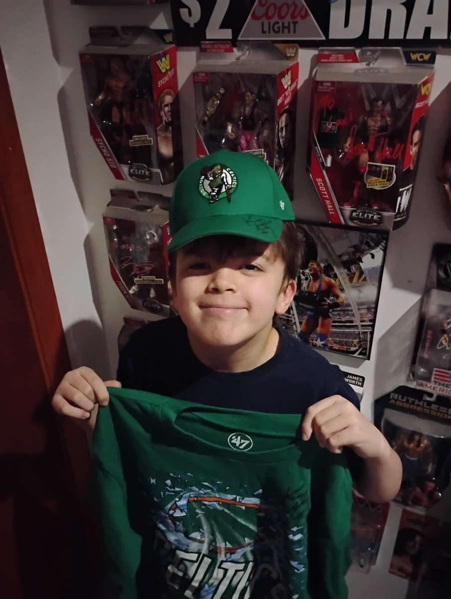 Carter_Dad_Crd's tweet image. Wanted to take second to thank former Boston Celtics Star Kenny Anderson @chibbs_1 , for sending Carter a signed Cetkics Hat &amp;amp; Shirt for his birthday. If you live in Boston, or close by definitely take the ride tomorrow to @CardVaultTB to meet him.

#bostonceltics