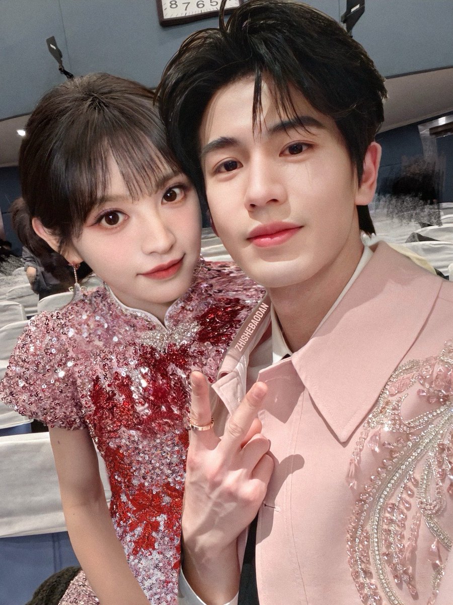 𝓝𝐚𝐨𝐦𝐢. tweet media