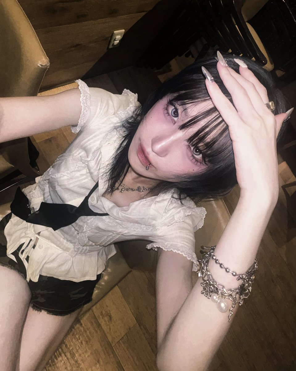 _fuyu_417's tweet photo. 17時でも明るいのでもうほぼ夏ですやったね https://t.co/Jvhaymi1K1