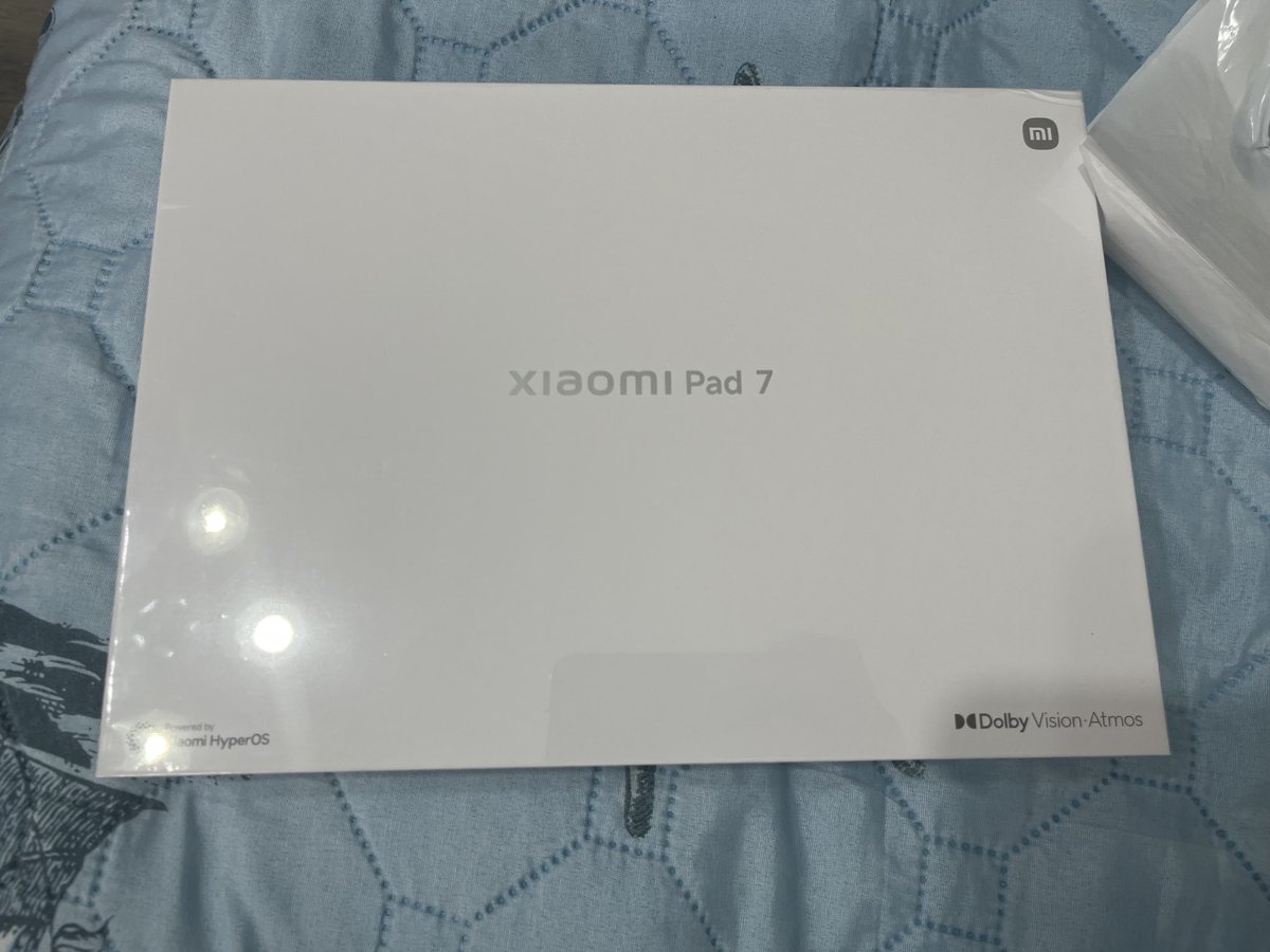 HMB Razer tweet media