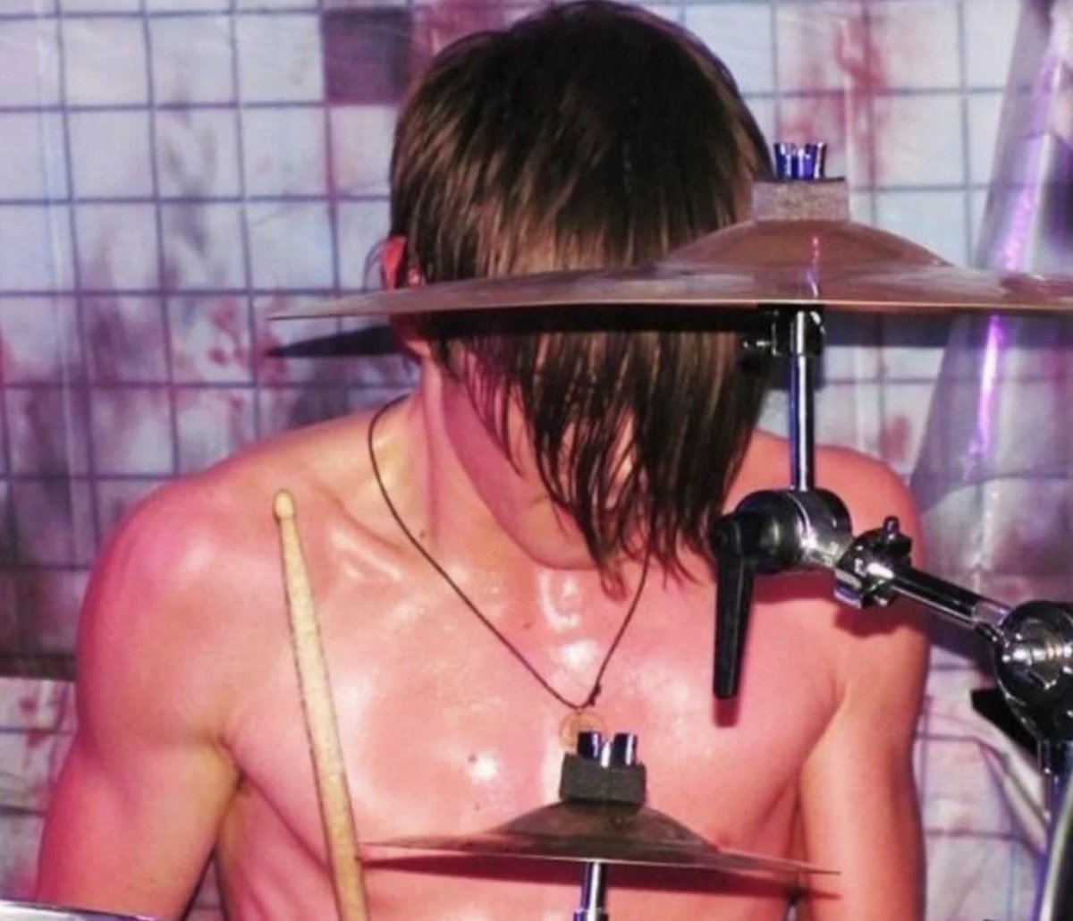 garsantos khias tweet media