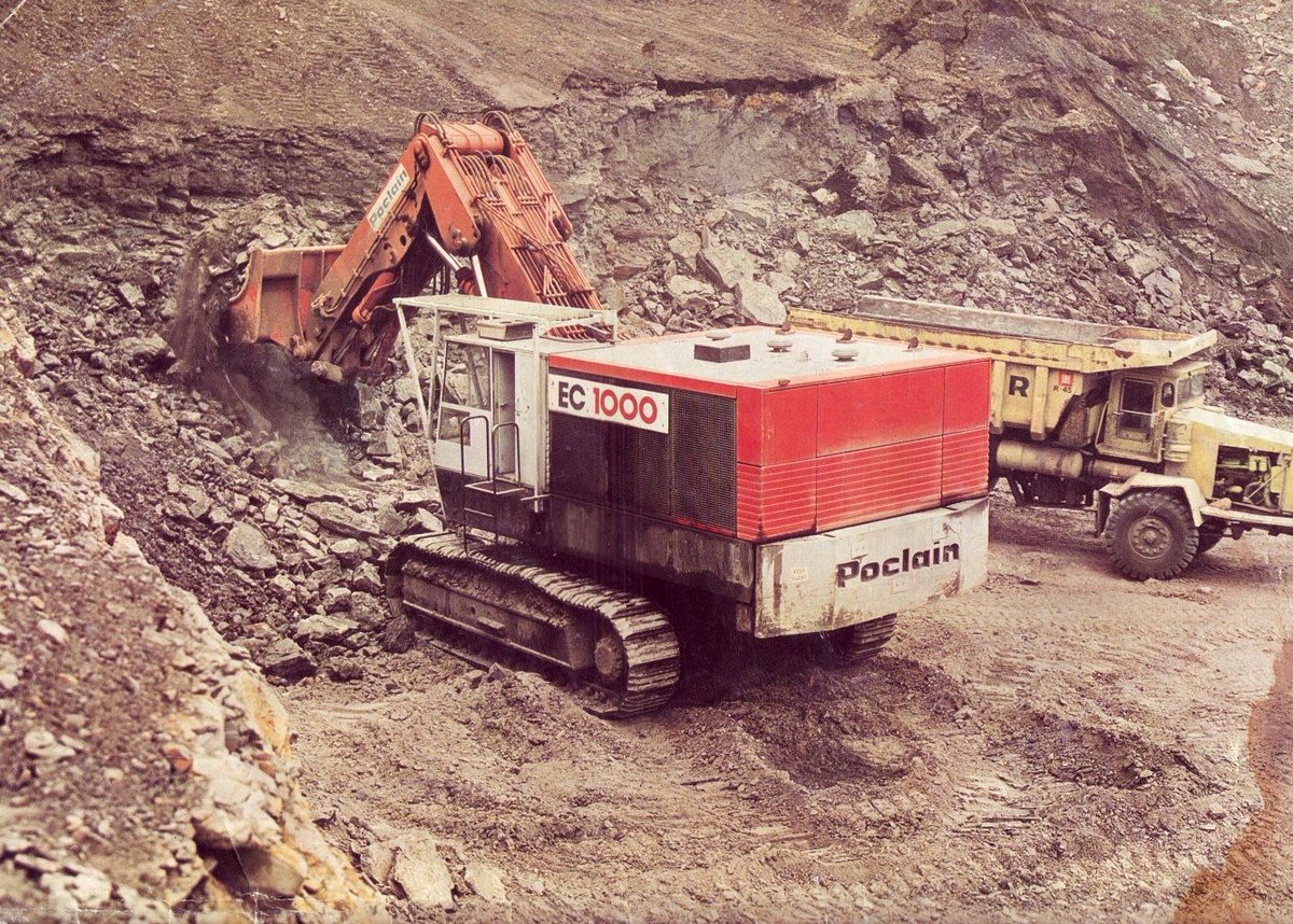 DiggerManBlog's tweet photo. #FlashbackFriday Poclain excavator archive footage
https://t.co/1GwLBMrUUi
#archive #diggermanblog #earthmovers #French #heavymachinery https://t.co/POel8iPwhX