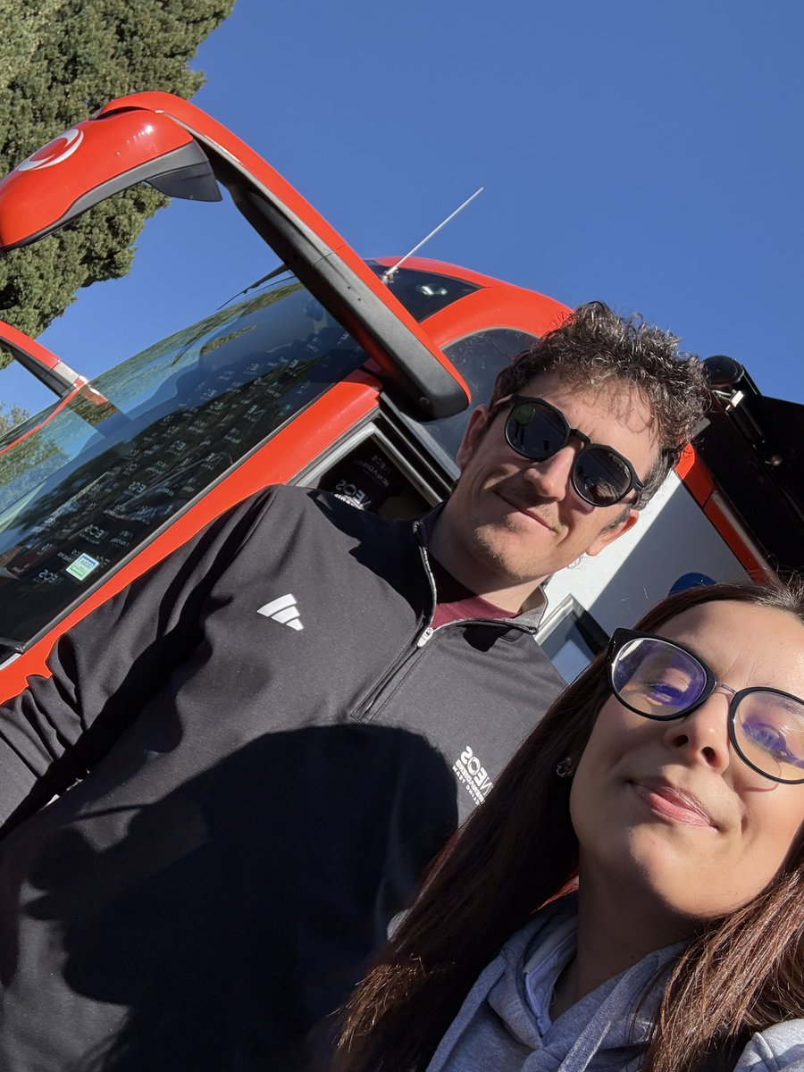 Jud_reis's tweet photo. The selfie time is back 🙌 Gggggg

@GeraintThomas86 📍@VoltAlgarve https://t.co/3aoNfmgHum