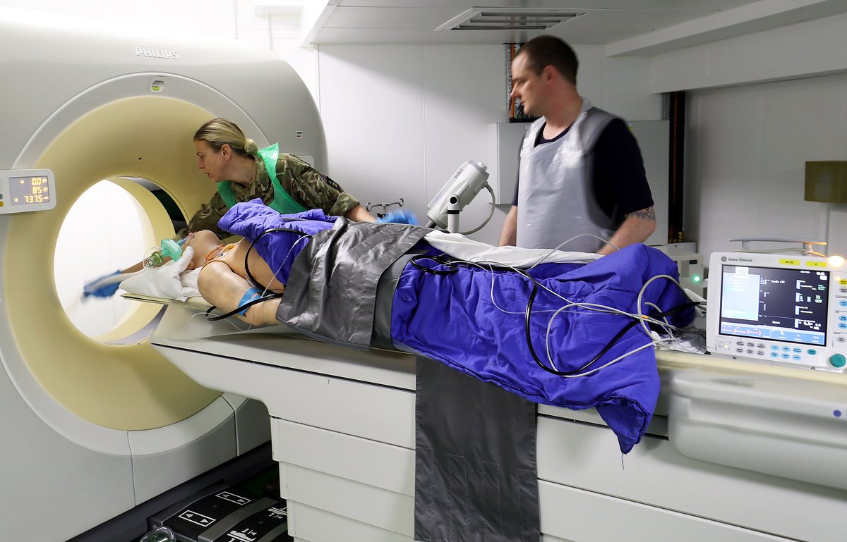 Royal Fleet Auxiliary tweet media