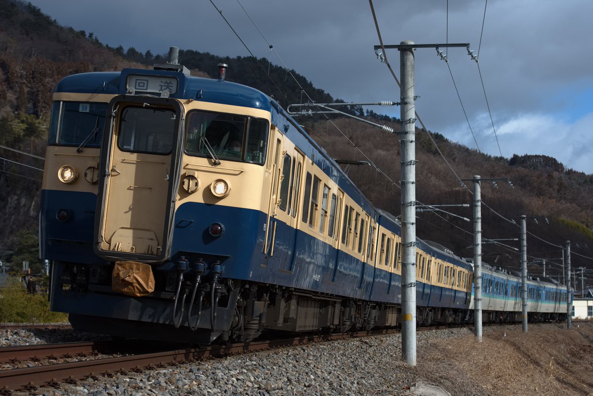 2026/02/19
2619M/回1632M
しなの鉄道115系S11編成+S9編成
新長野色+横須賀色
しな鉄の中でも大好きな塗装2種が連結してやってきて感無量でした