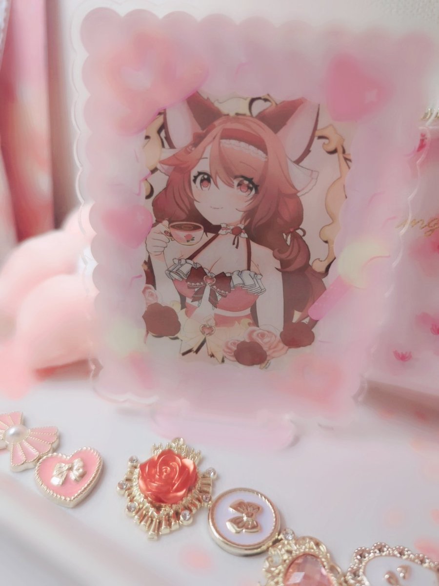 I finally framed my illustration I drew for myself 🎀 do you like it? 🌹